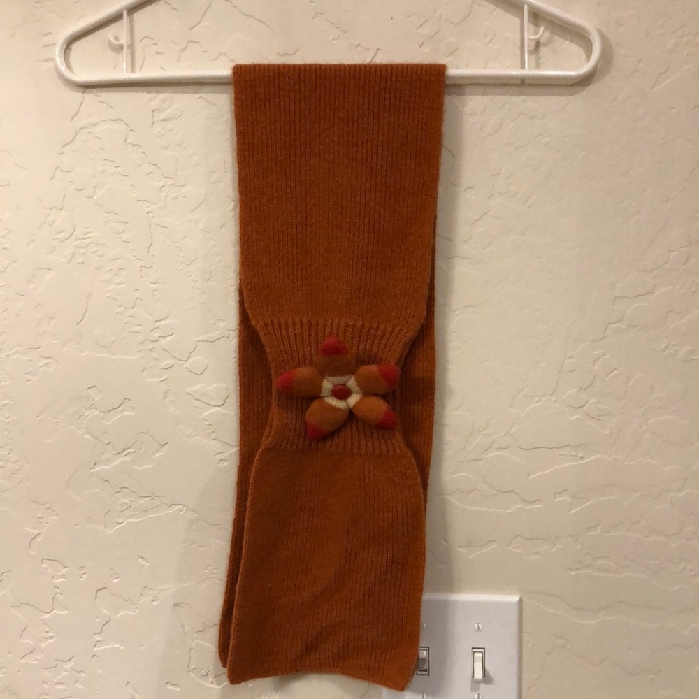 Cashmere Flower Scarf